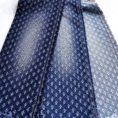 Diseño de flores Crochet Jacquard Denim Tejido estilo TWILL Denim no elástico 11.3 oz para ropa de mujer o jeans